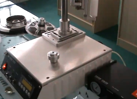 電動(dòng)車(chē)端蓋